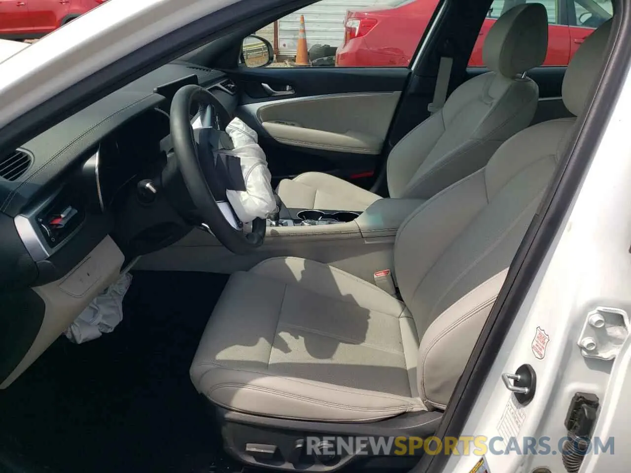 7 Photograph of a damaged car KMTG34TA6PU131925 GENESIS G70 2023