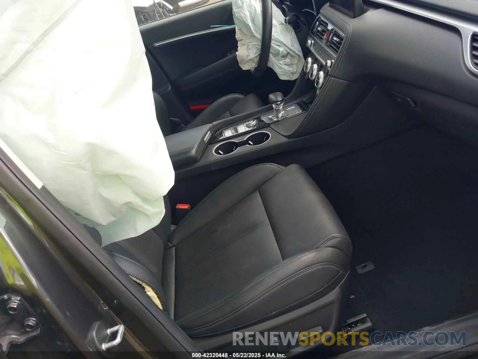 5 Photograph of a damaged car KMTG34TA7PU131190 GENESIS G70 2023