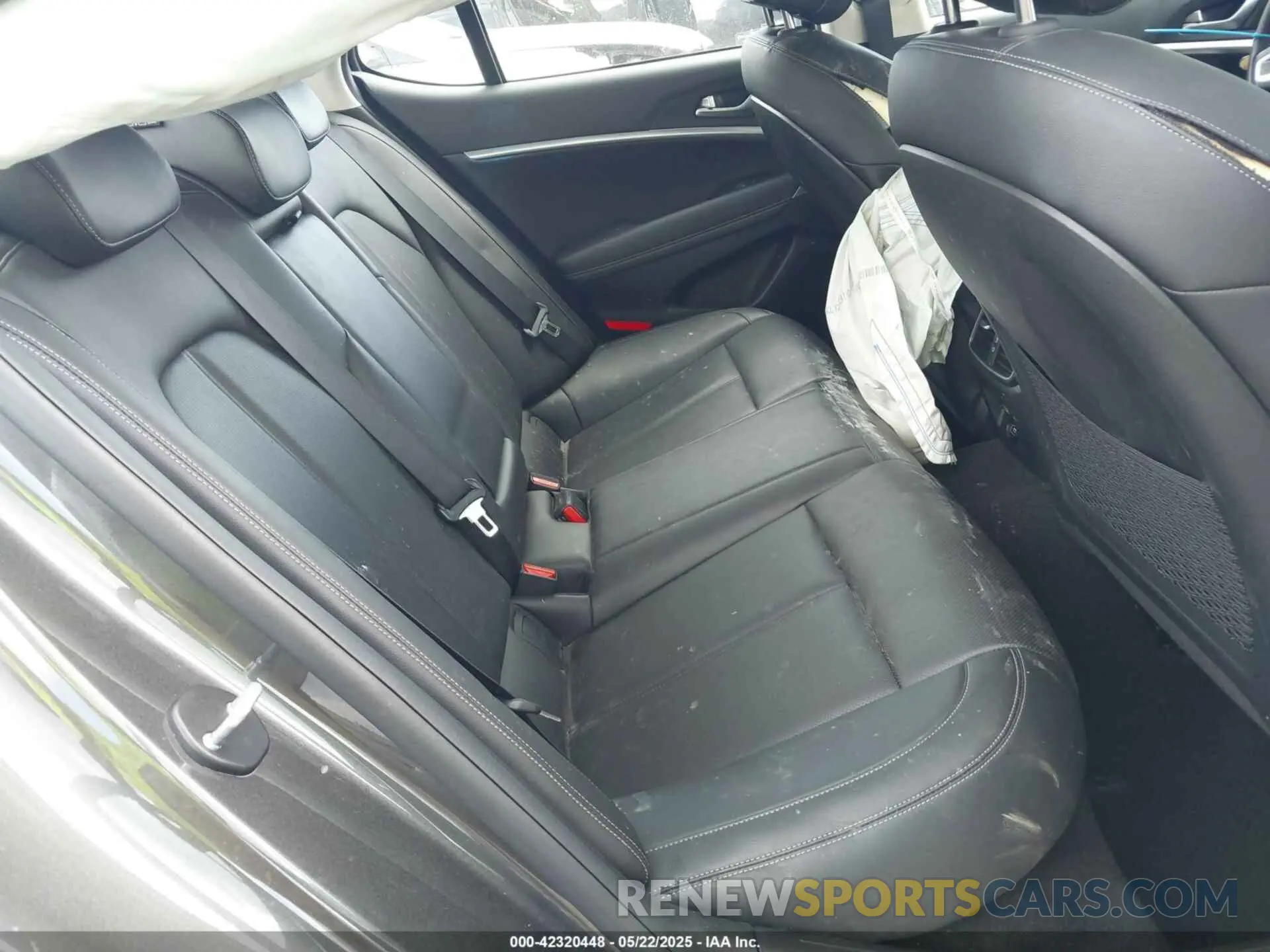 8 Photograph of a damaged car KMTG34TA7PU131190 GENESIS G70 2023