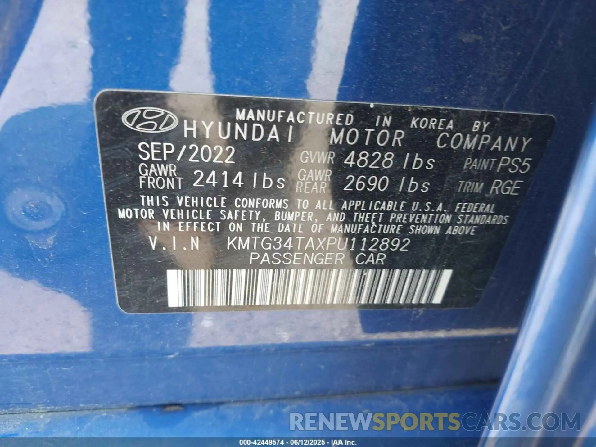 9 Photograph of a damaged car KMTG34TAXPU112892 GENESIS G70 2023