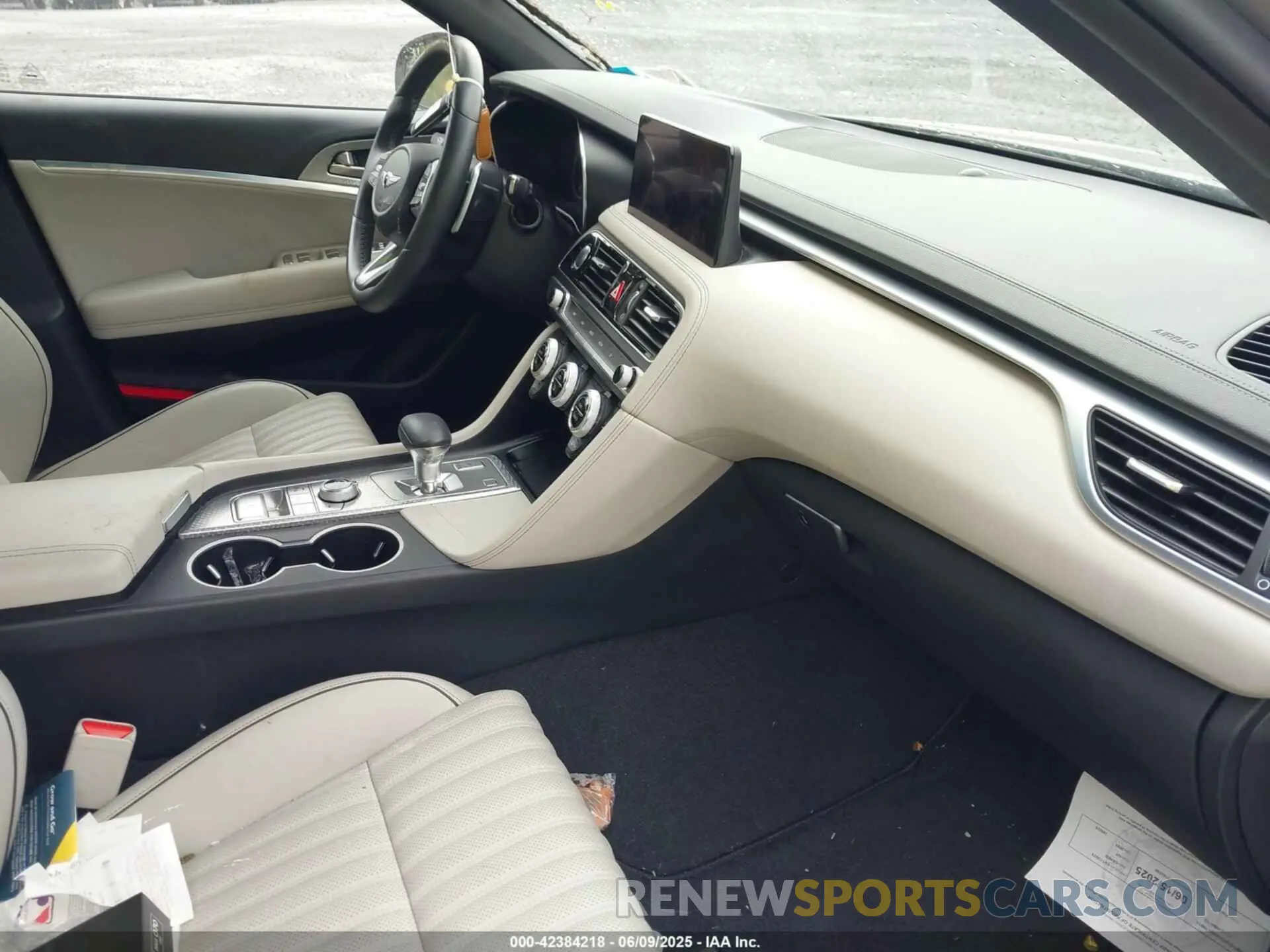 5 Photograph of a damaged car KMTG34TAXPU115811 GENESIS G70 2023