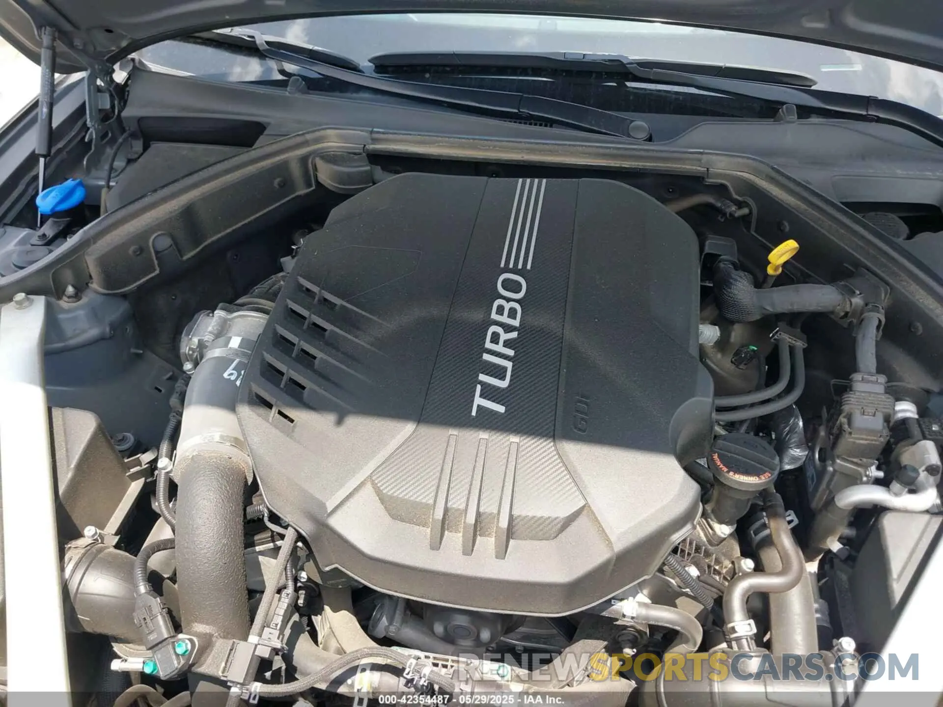 10 Photograph of a damaged car KMTG54TE0PU135594 GENESIS G70 2023