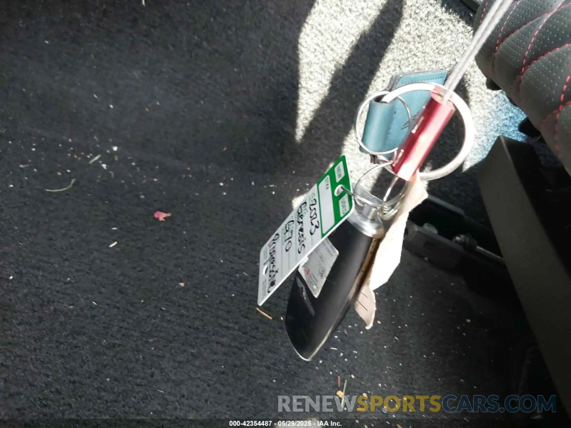 11 Photograph of a damaged car KMTG54TE0PU135594 GENESIS G70 2023
