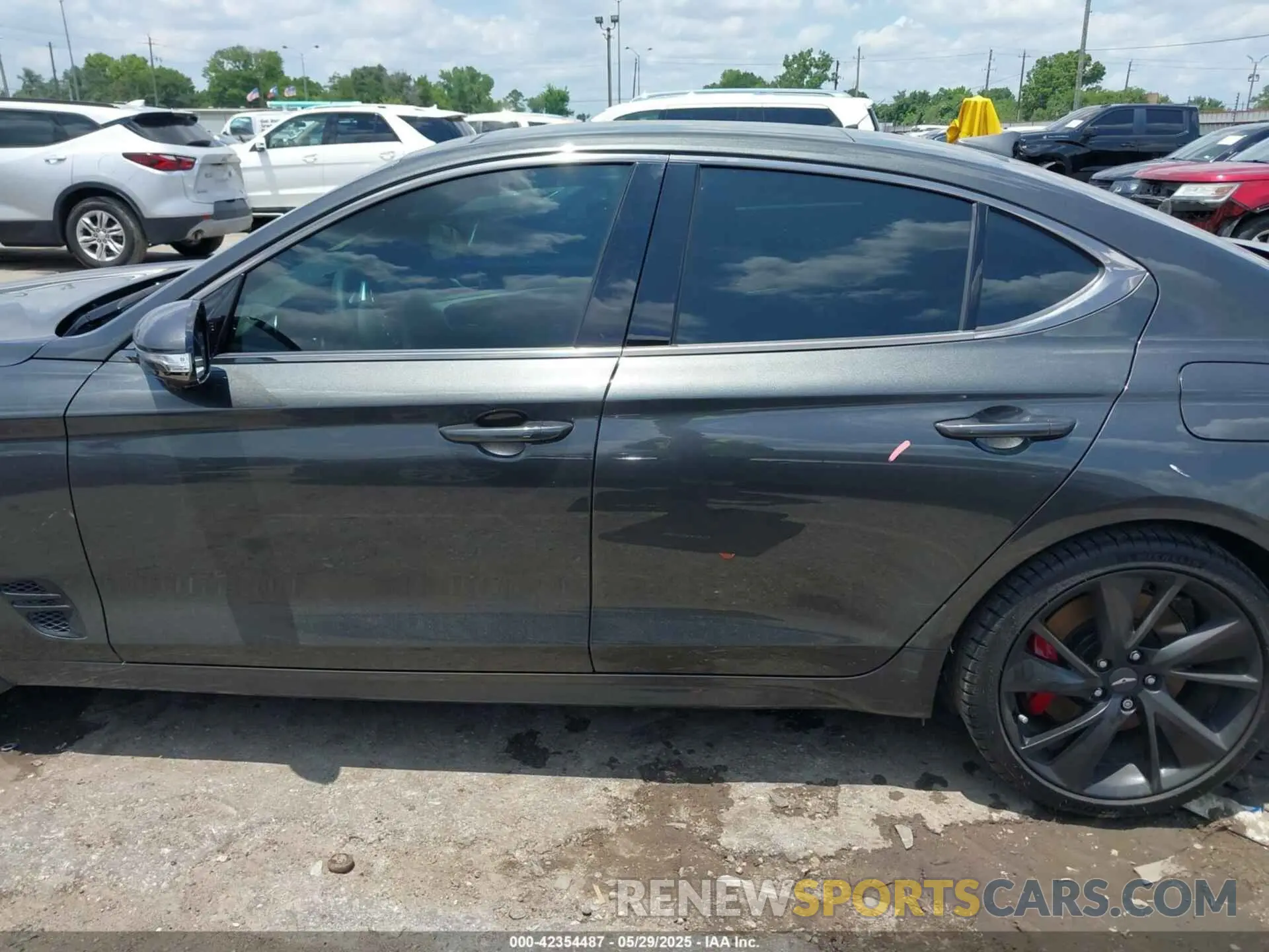 15 Photograph of a damaged car KMTG54TE0PU135594 GENESIS G70 2023