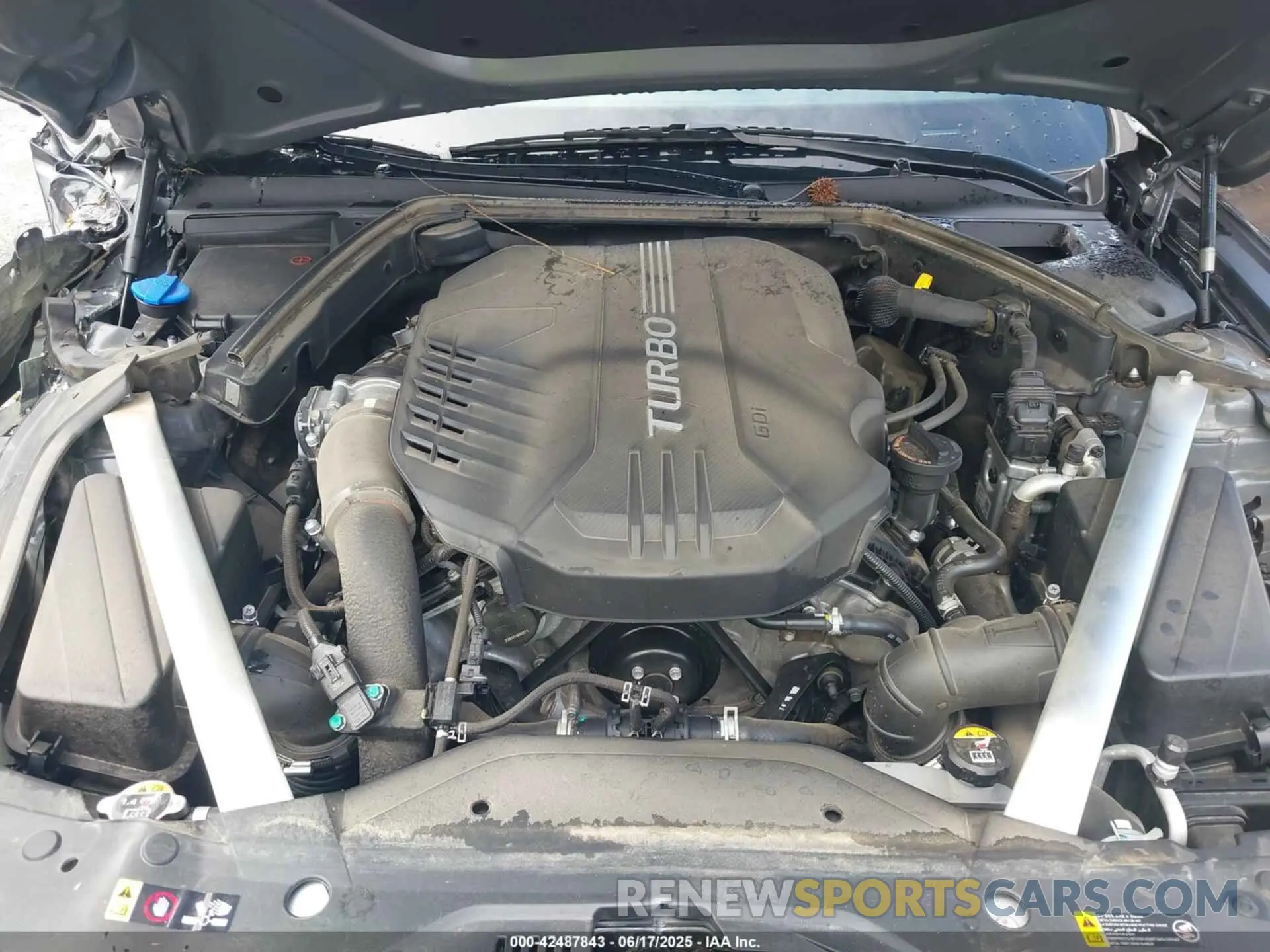 10 Photograph of a damaged car KMTG54TE1PU125348 GENESIS G70 2023