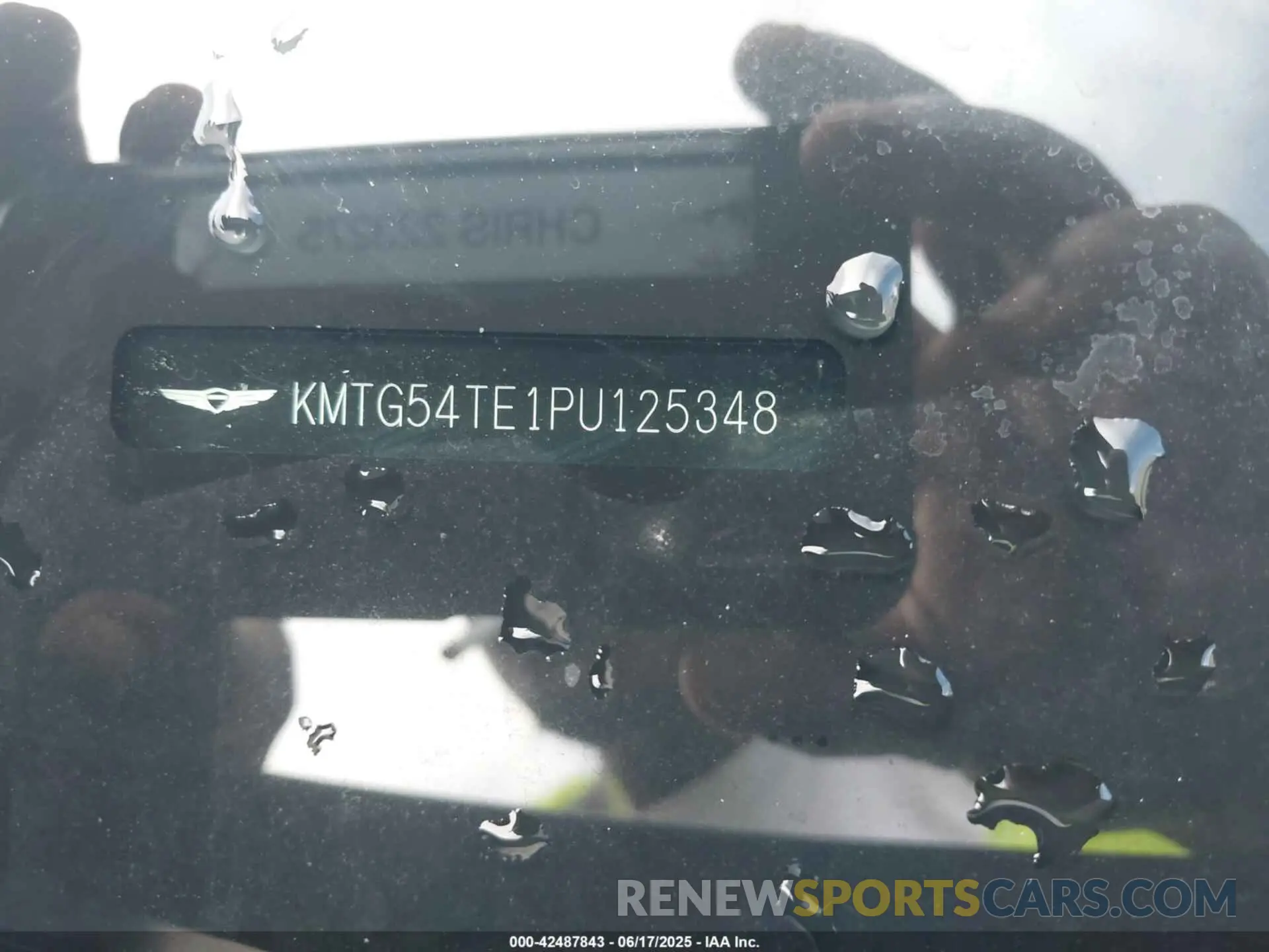 9 Photograph of a damaged car KMTG54TE1PU125348 GENESIS G70 2023
