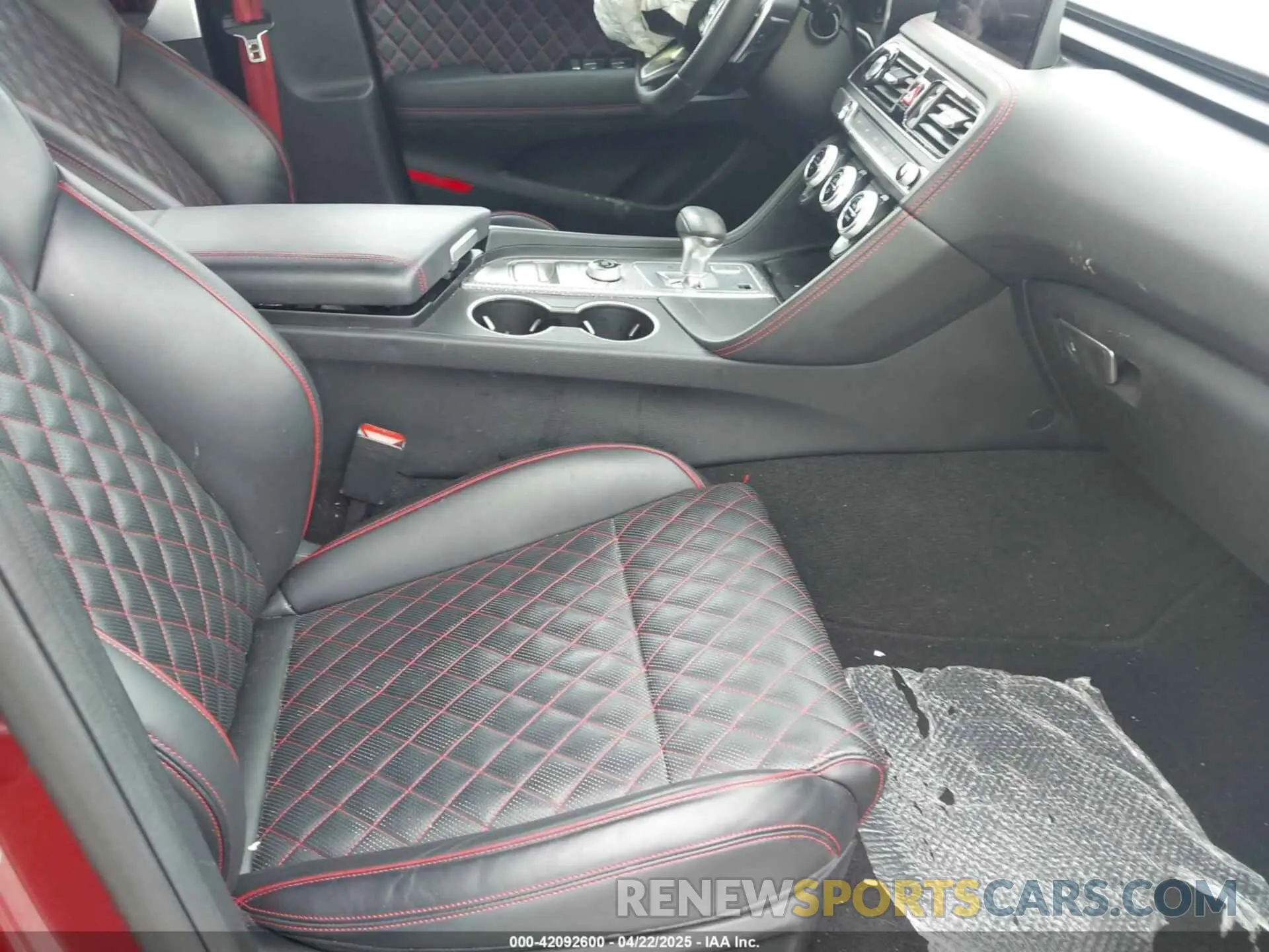5 Photograph of a damaged car KMTG54TE8PU108661 GENESIS G70 2023