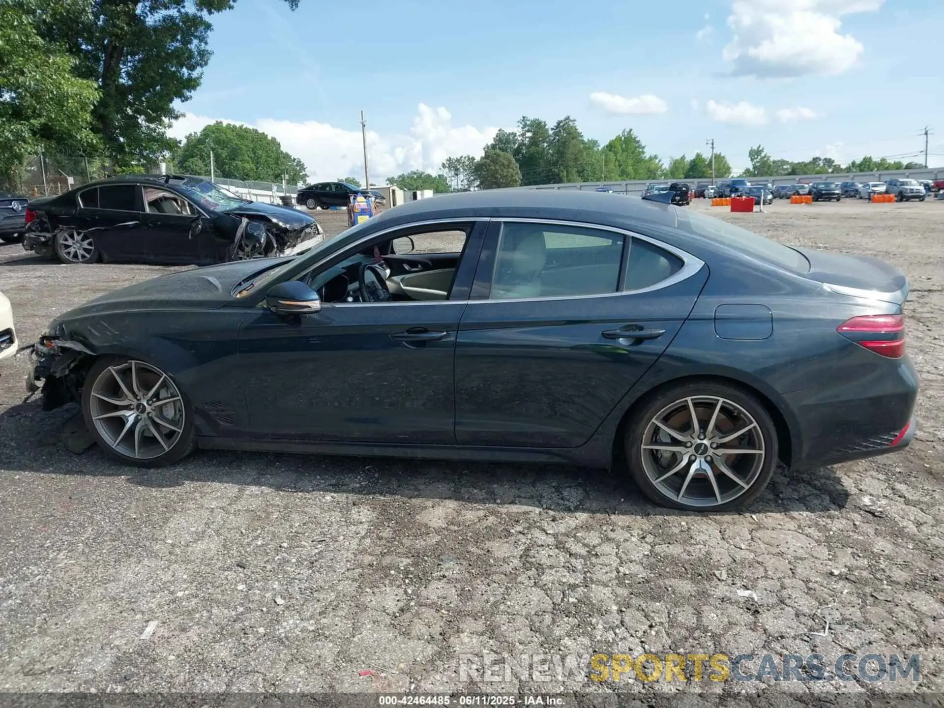 14 Photograph of a damaged car KMTG34SC2RU142670 GENESIS G70 2024