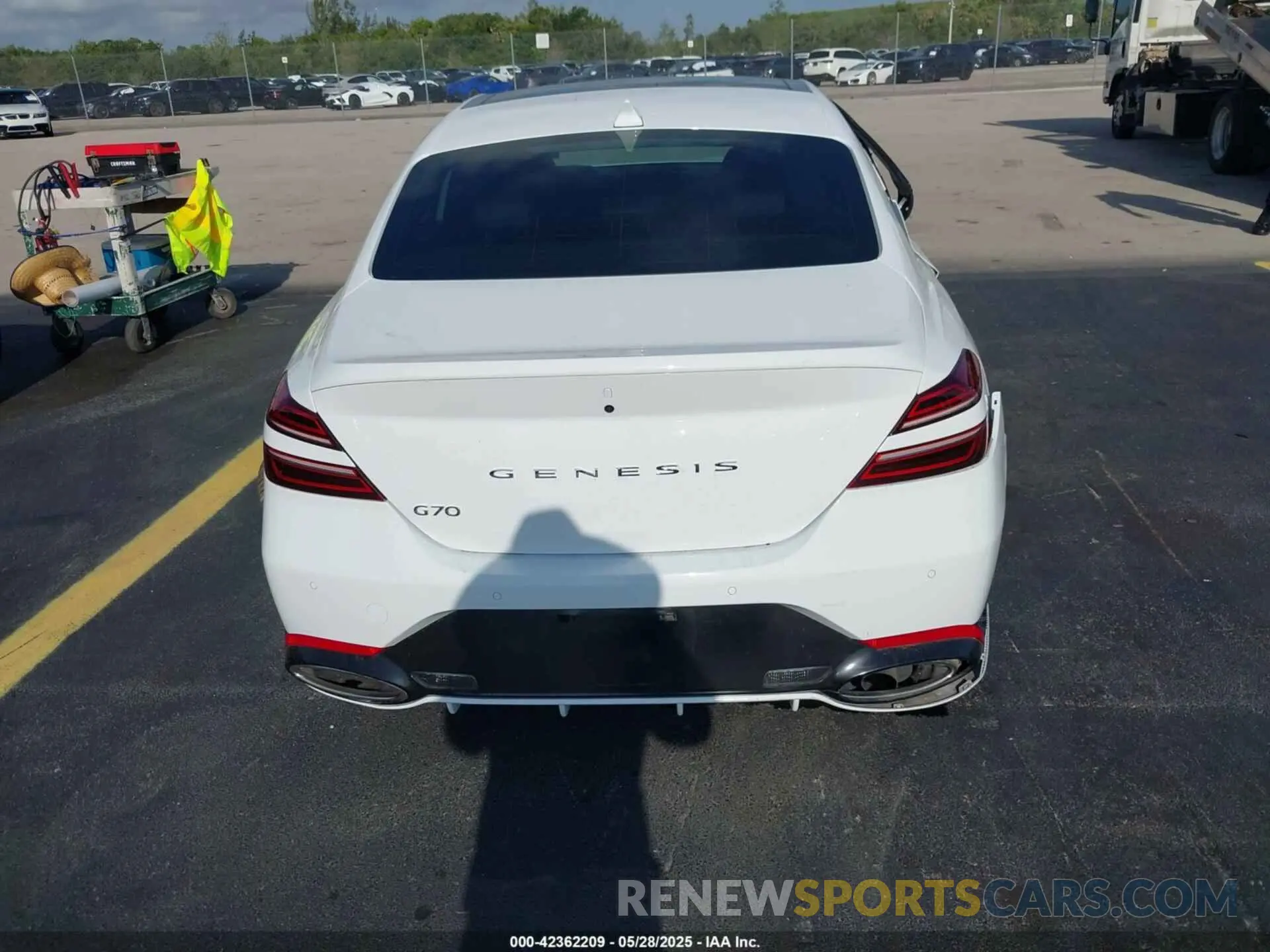 16 Photograph of a damaged car KMTG34SC9RU136400 GENESIS G70 2024