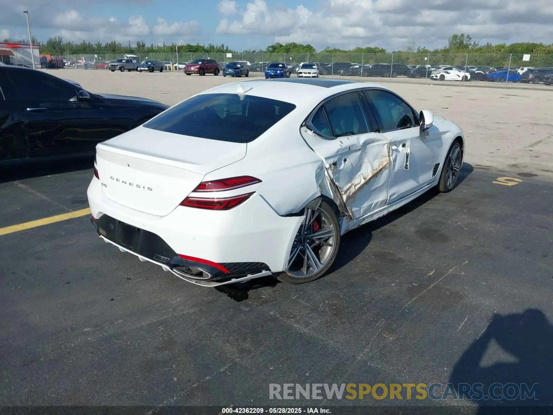 4 Photograph of a damaged car KMTG34SC9RU136400 GENESIS G70 2024