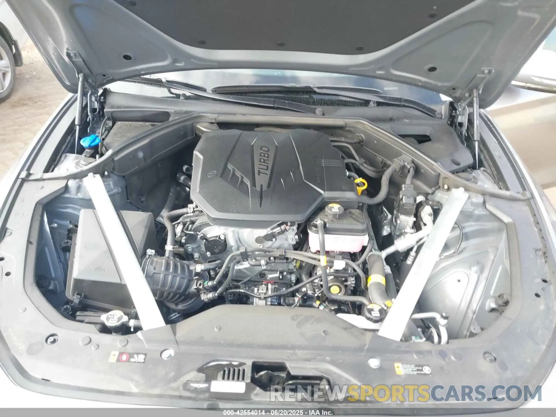 10 Photograph of a damaged car KMTG34SC9RU137417 GENESIS G70 2024
