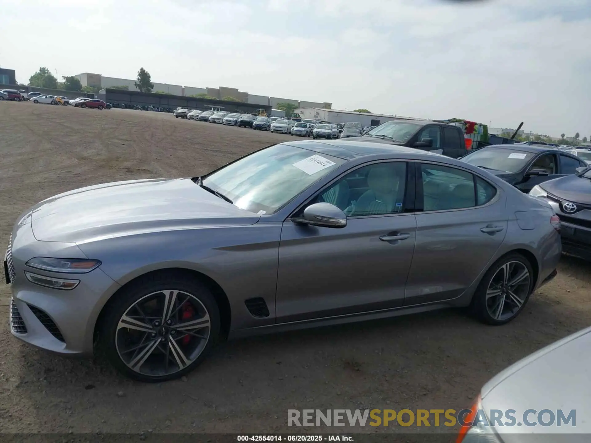 14 Photograph of a damaged car KMTG34SC9RU137417 GENESIS G70 2024