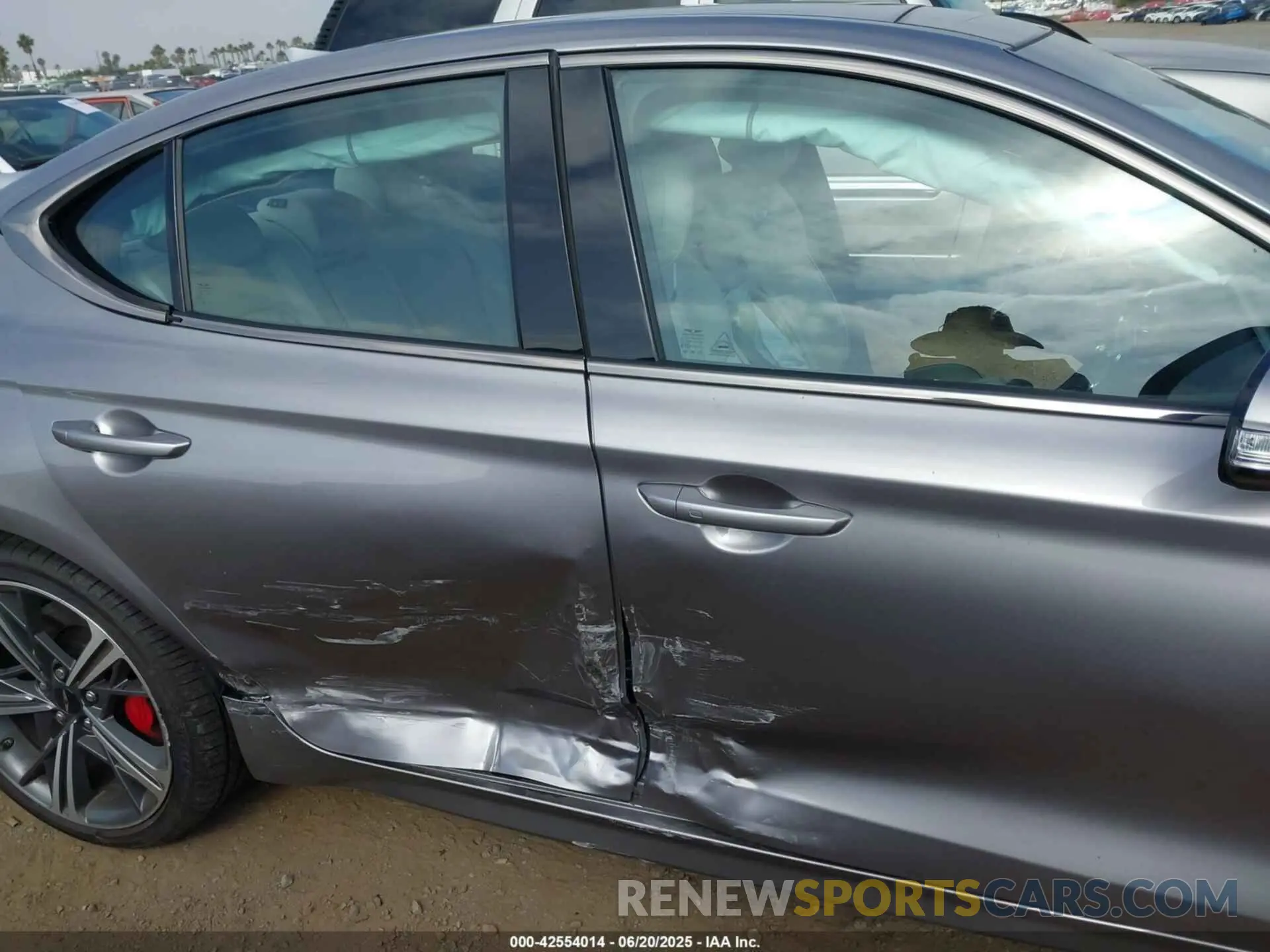 6 Photograph of a damaged car KMTG34SC9RU137417 GENESIS G70 2024