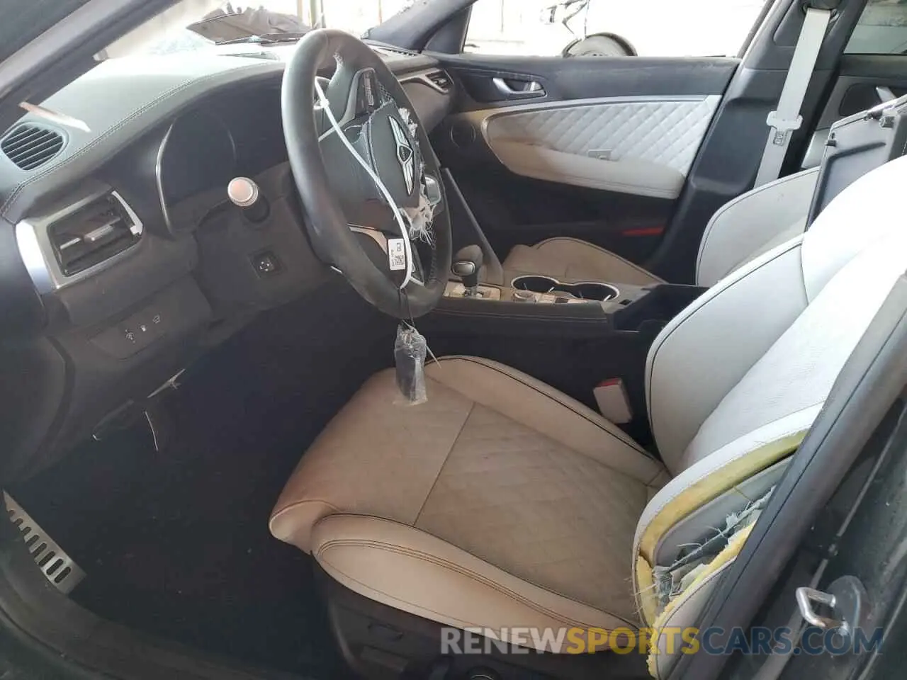 7 Photograph of a damaged car KMTG54SE5RU139337 GENESIS G70 2024