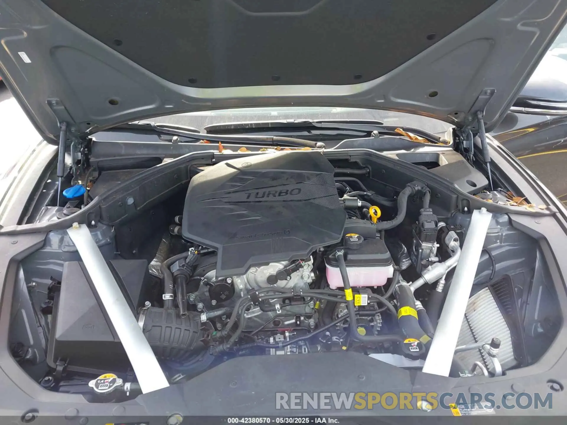 10 Photograph of a damaged car KMTG34SC3SU147642 GENESIS G70 2025