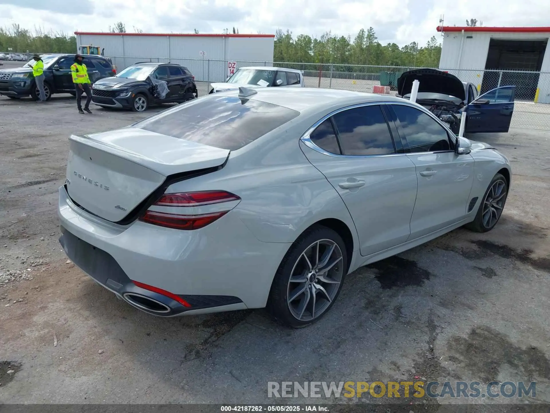 4 Photograph of a damaged car KMTG34SC6SU143889 GENESIS G70 2025