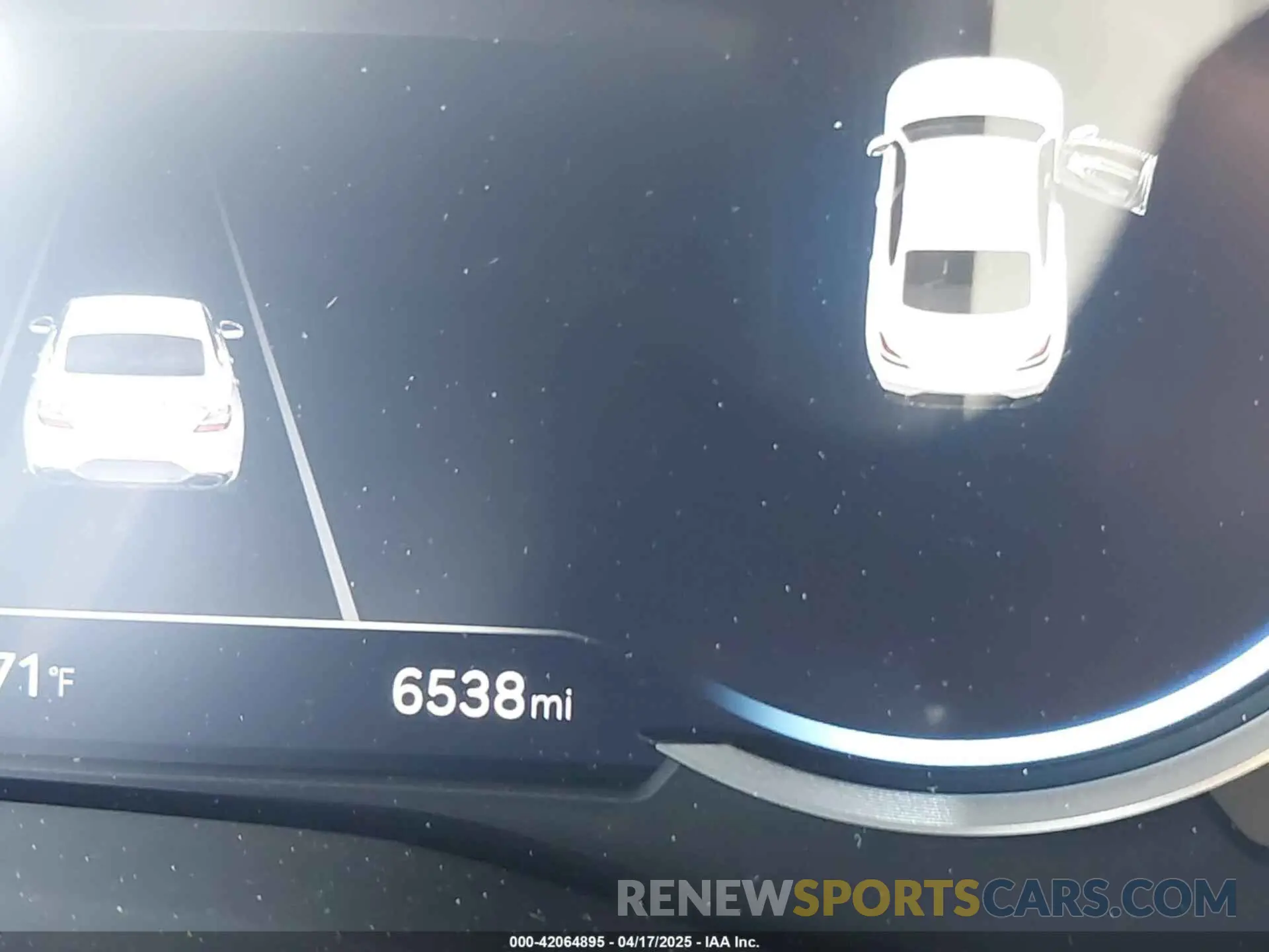 15 Photograph of a damaged car KMTG34SC6SU155525 GENESIS G70 2025