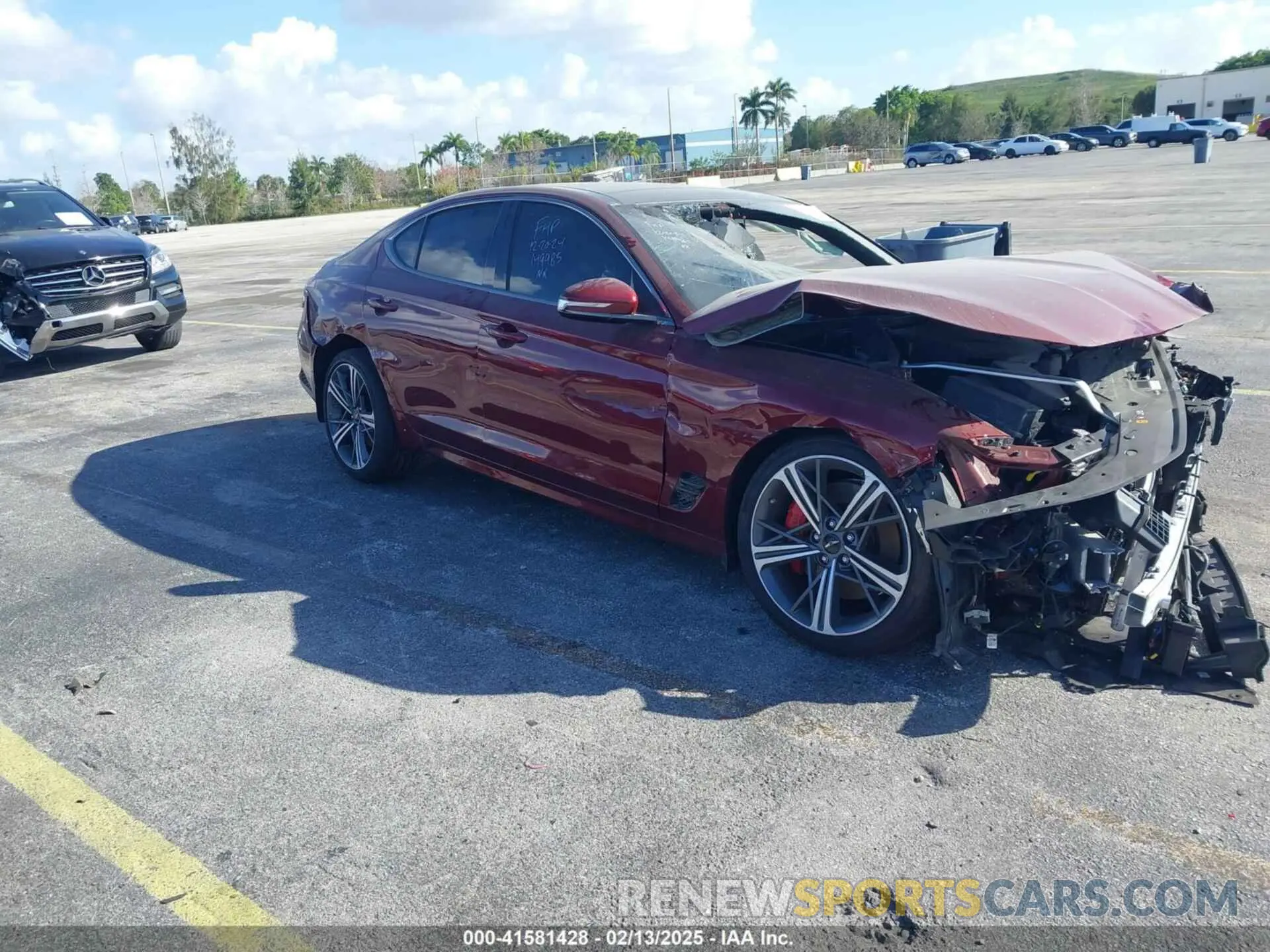 1 Photograph of a damaged car KMTG34SCXSU149985 GENESIS G70 2025