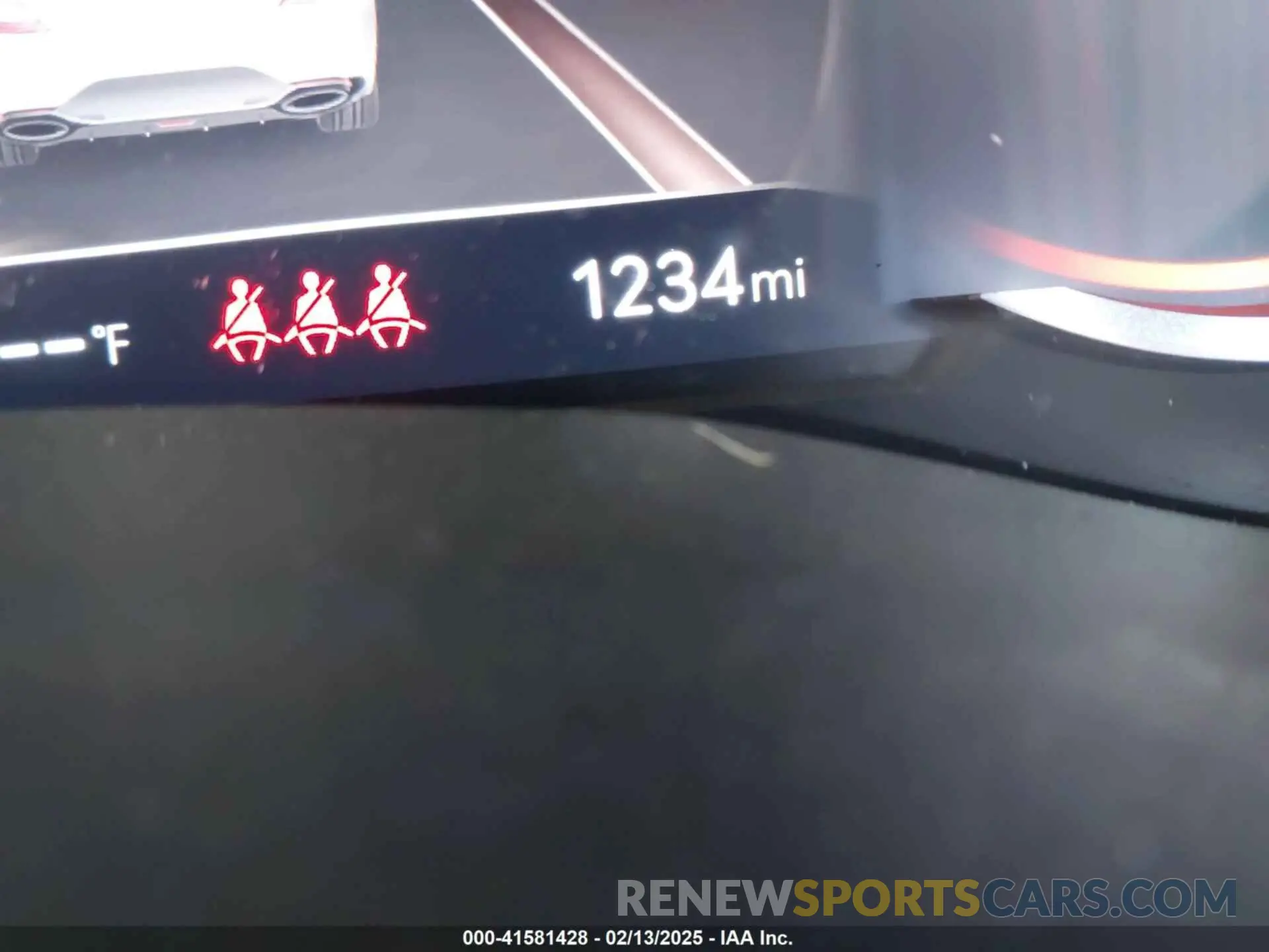 15 Photograph of a damaged car KMTG34SCXSU149985 GENESIS G70 2025