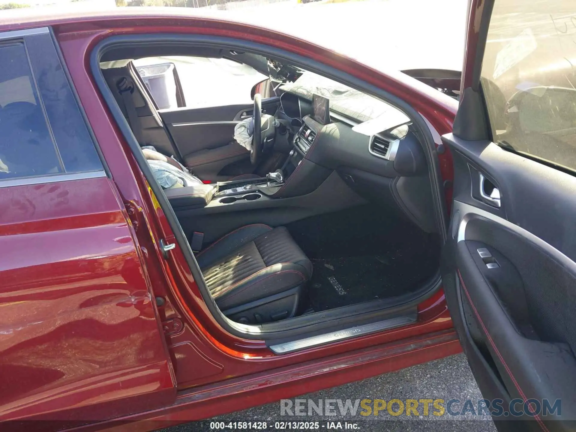 5 Photograph of a damaged car KMTG34SCXSU149985 GENESIS G70 2025