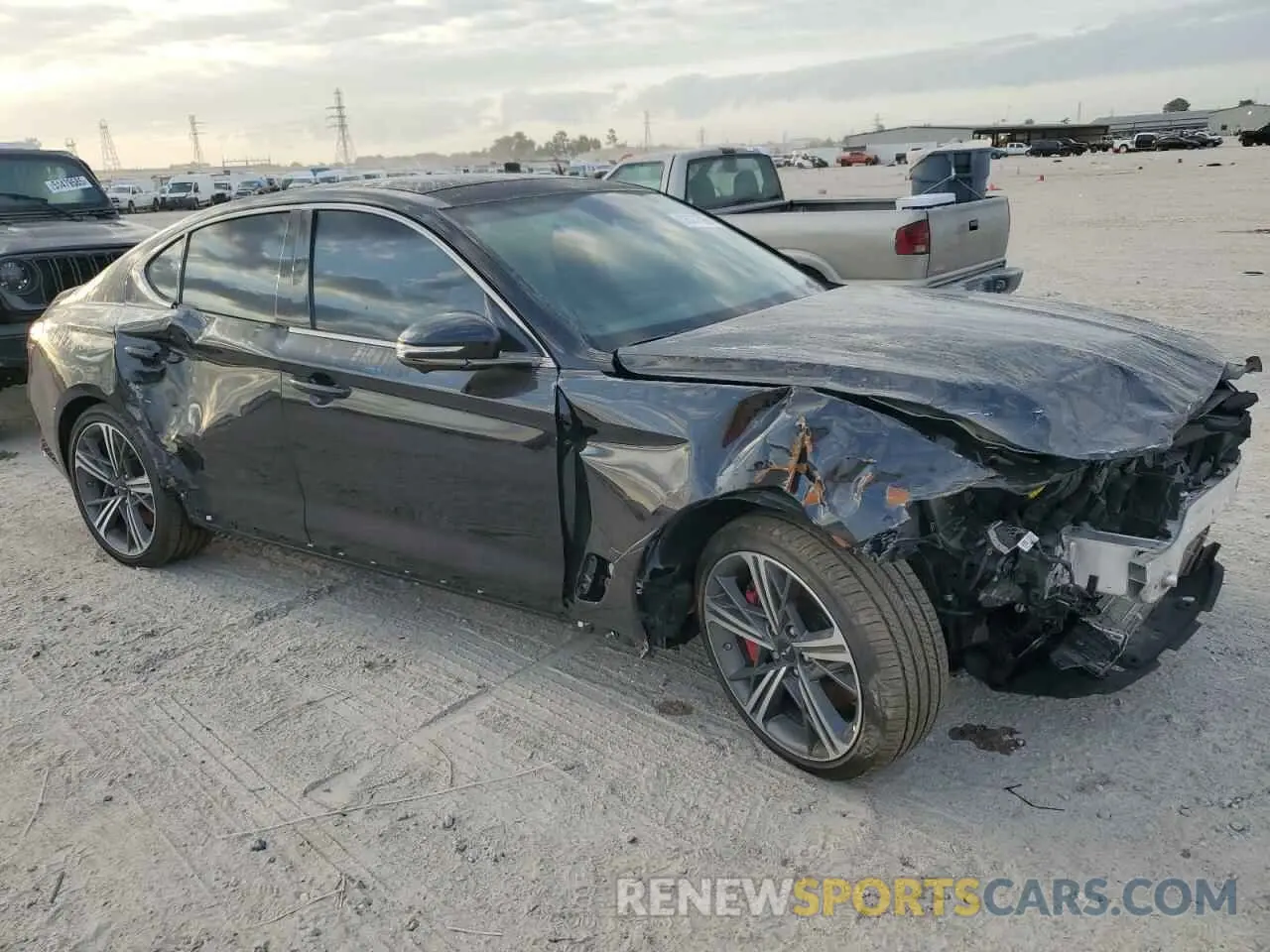 4 Photograph of a damaged car KMTG54SE0SU147383 GENESIS G70 2025