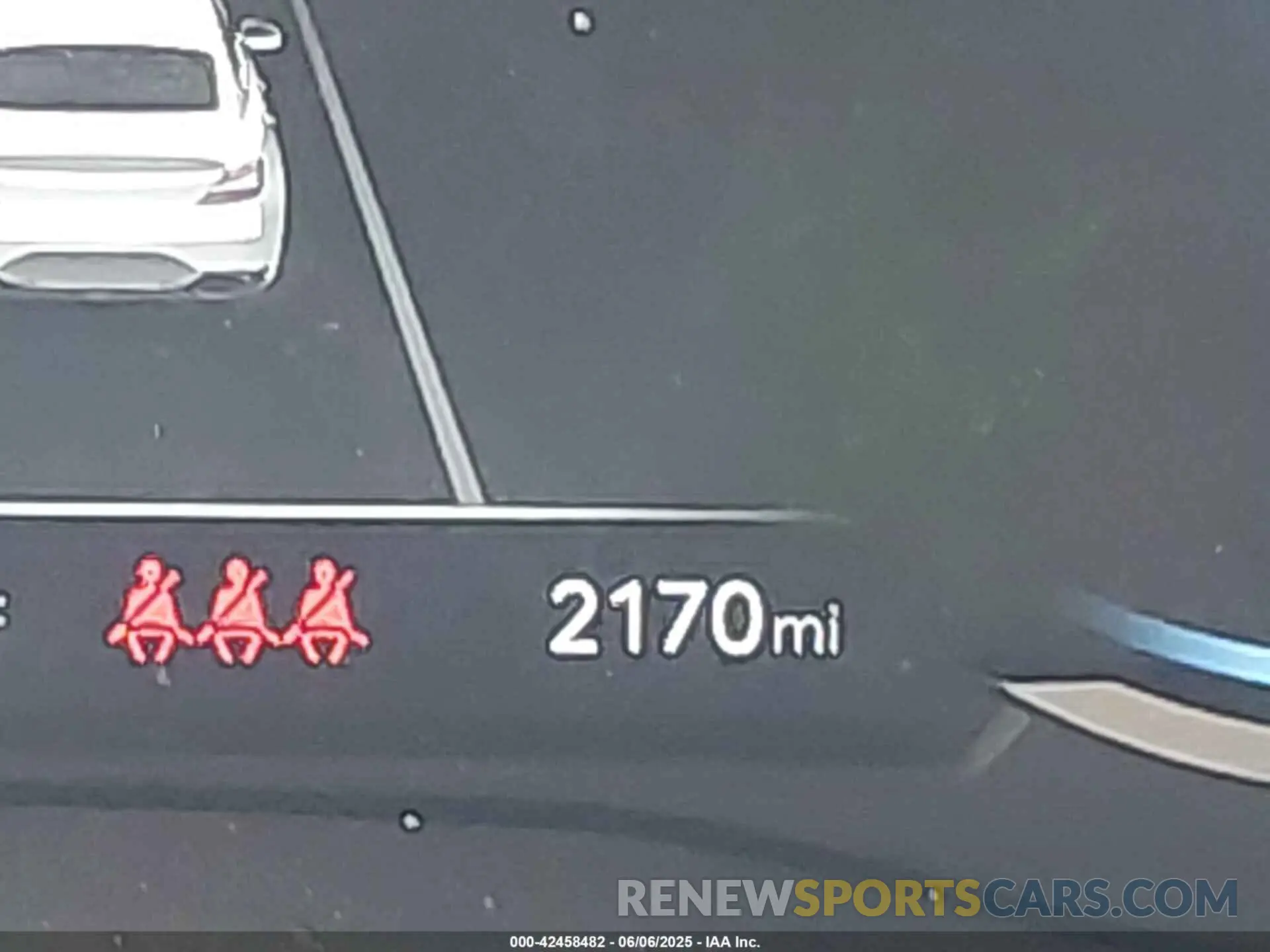 15 Photograph of a damaged car KMTG54SE3SU157003 GENESIS G70 2025