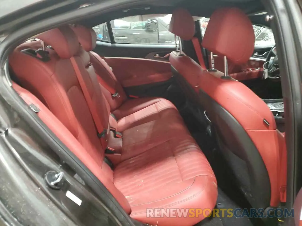 11 Photograph of a damaged car KMTG54SE7SU146943 GENESIS G70 2025