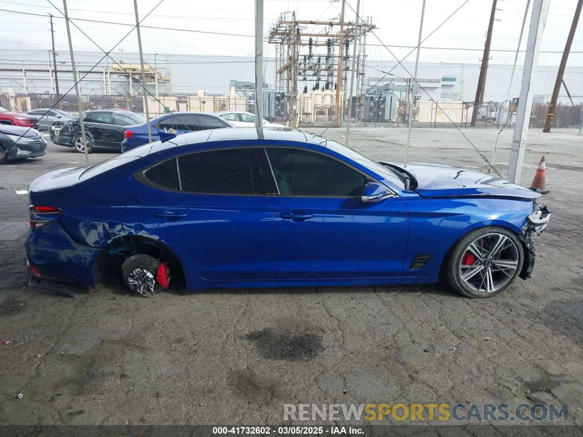 14 Photograph of a damaged car KMTG54SE8SU144876 GENESIS G70 2025