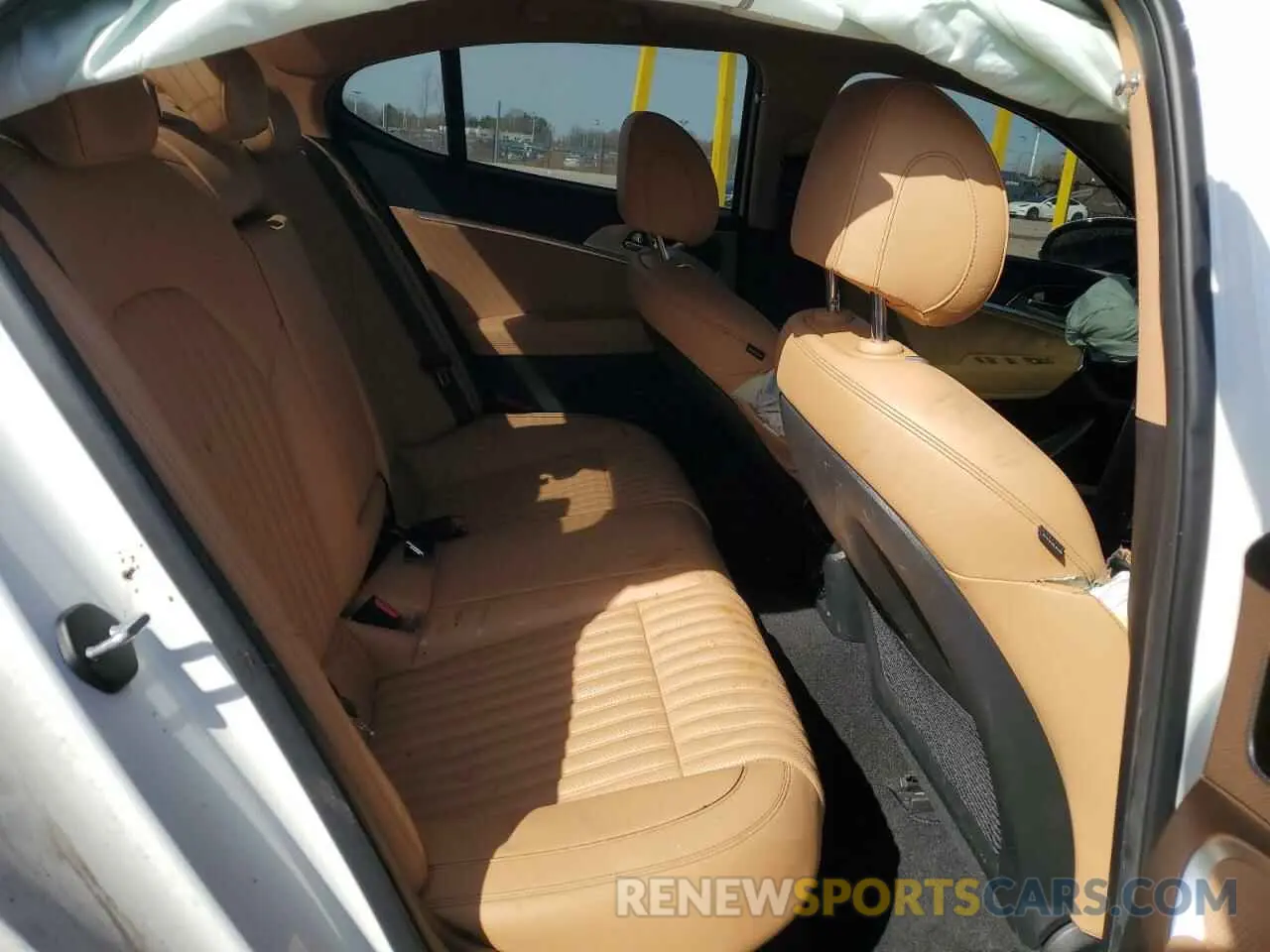 10 Photograph of a damaged car KMTG34TA6NU094050 GENESIS G70 BASE 2022