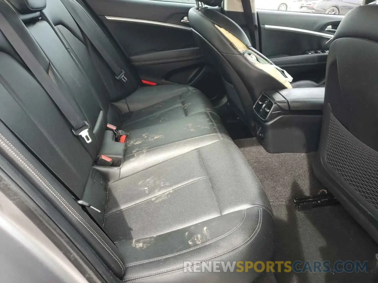 10 Photograph of a damaged car KMTG34TAXNU094262 GENESIS G70 BASE 2022