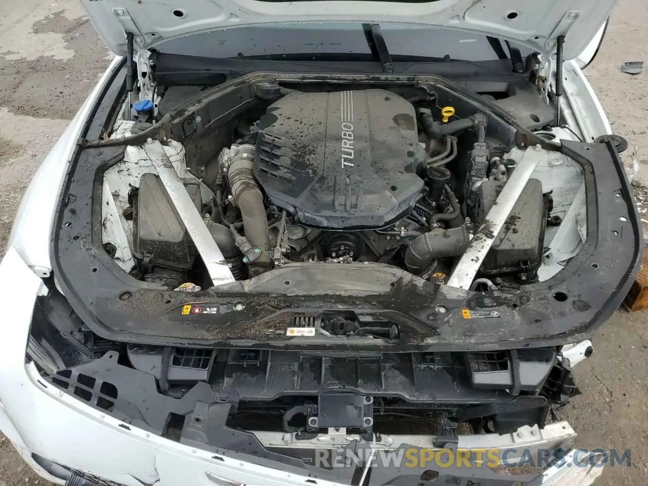 11 Photograph of a damaged car KMTG54TE3NU102585 GENESIS G70 BASE 2022