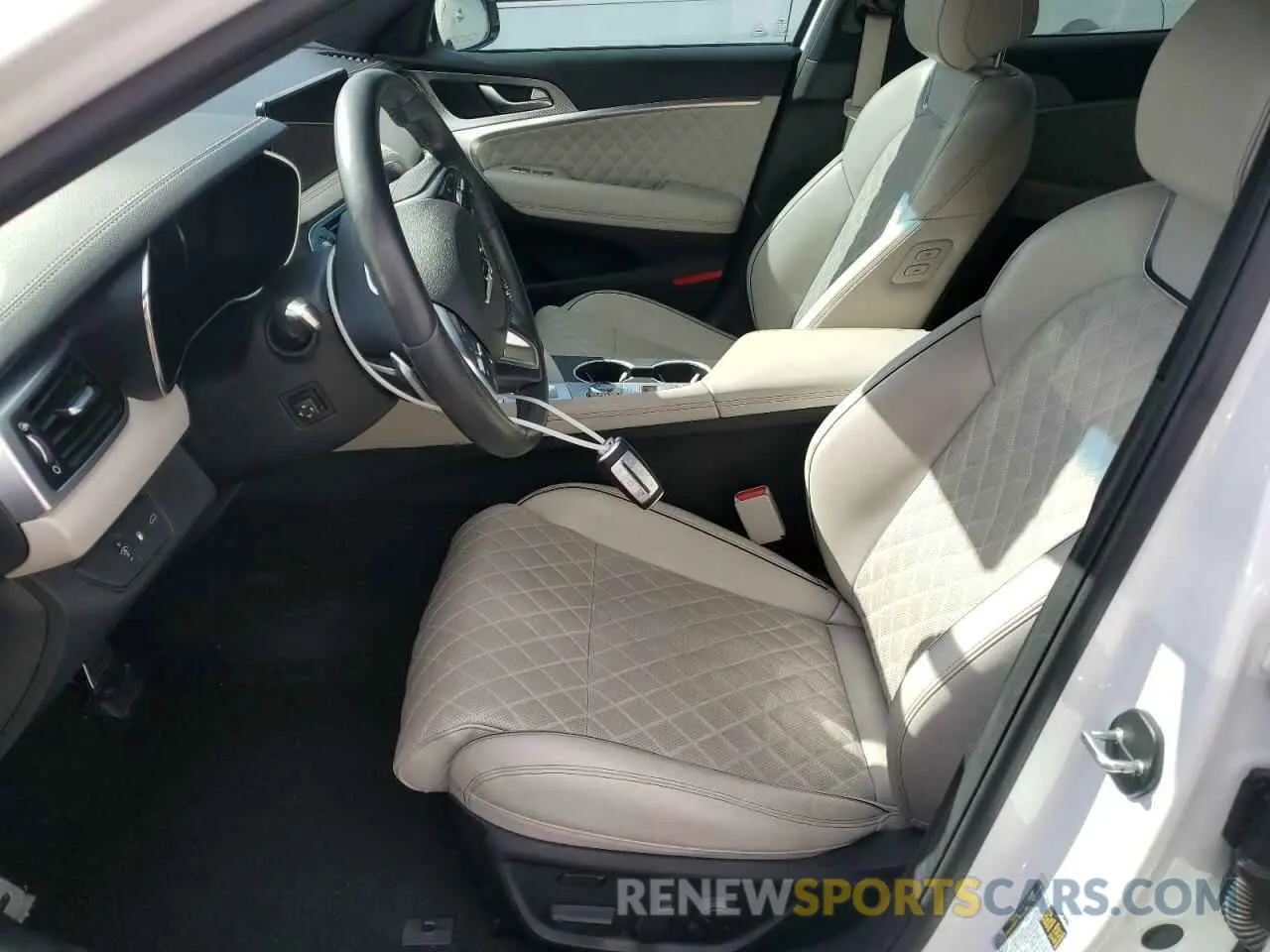 7 Photograph of a damaged car KMTG54TE4NU097753 GENESIS G70 BASE 2022