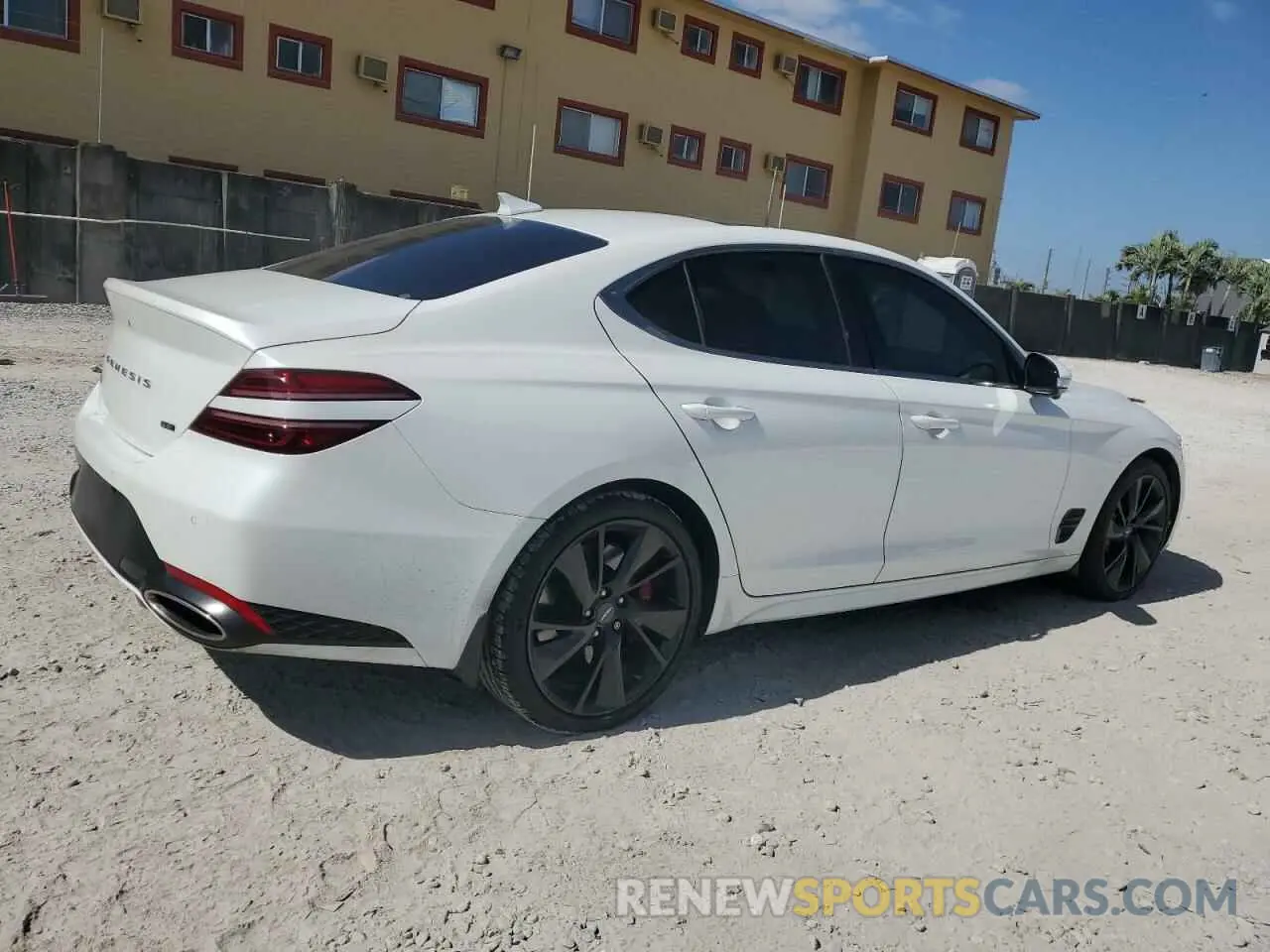 3 Photograph of a damaged car KMTG54TE5NU094117 GENESIS G70 BASE 2022