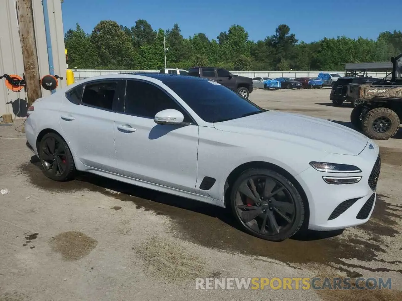4 Photograph of a damaged car KMTG54TE8NU085587 GENESIS G70 BASE 2022