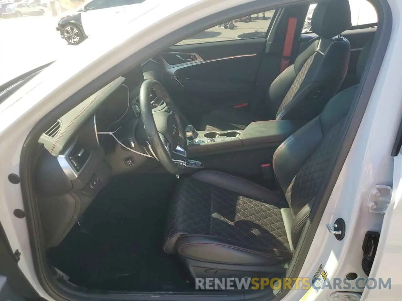 7 Photograph of a damaged car KMTG54TE8NU085587 GENESIS G70 BASE 2022