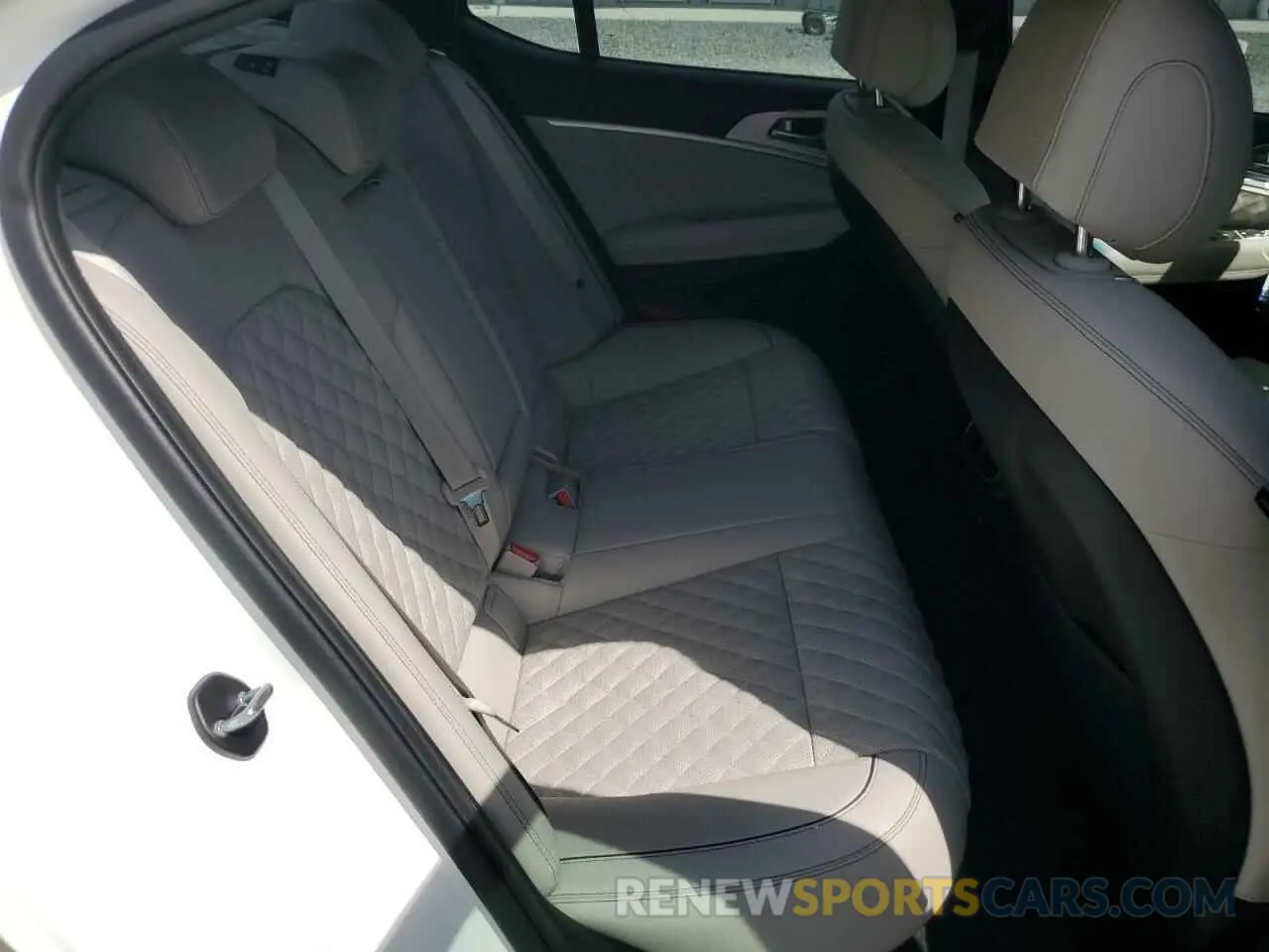 10 Photograph of a damaged car KMTG54TE1PU122398 GENESIS G70 BASE 2023