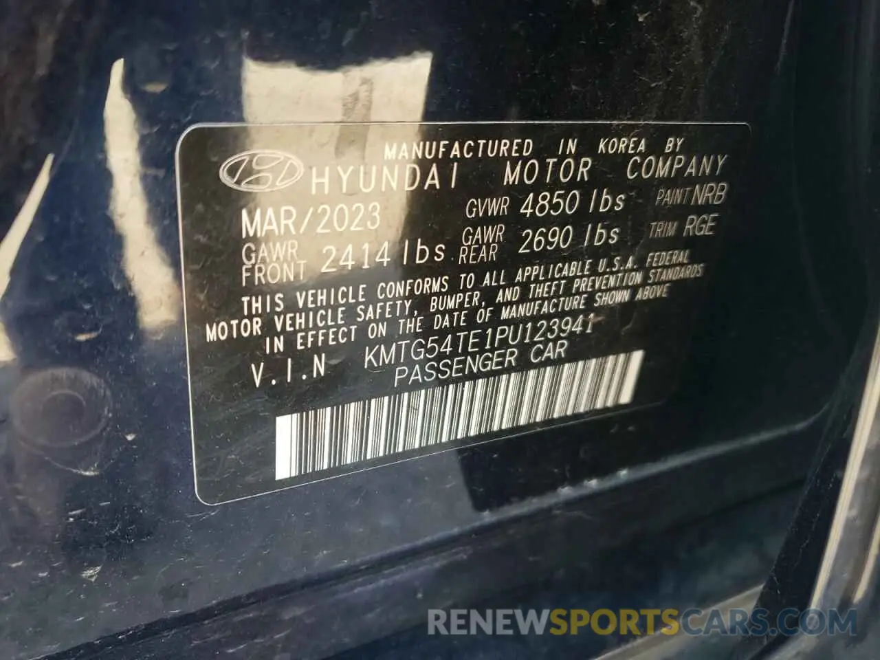 14 Photograph of a damaged car KMTG54TE1PU123941 GENESIS G70 BASE 2023