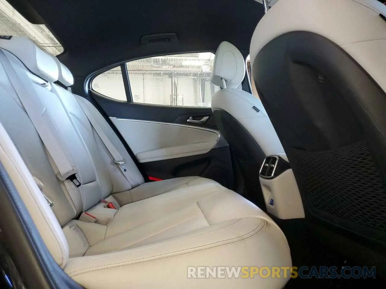 10 Photograph of a damaged car KMTG34SC4RU143352 GENESIS G70 BASE 2024