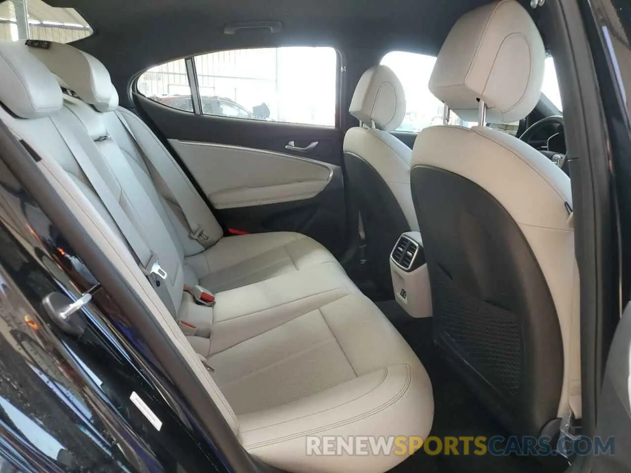 10 Photograph of a damaged car KMTG34SC5SU155290 GENESIS G70 BASE 2025