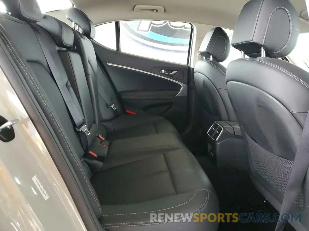 10 Photograph of a damaged car KMTG34SC6SU150874 GENESIS G70 BASE 2025
