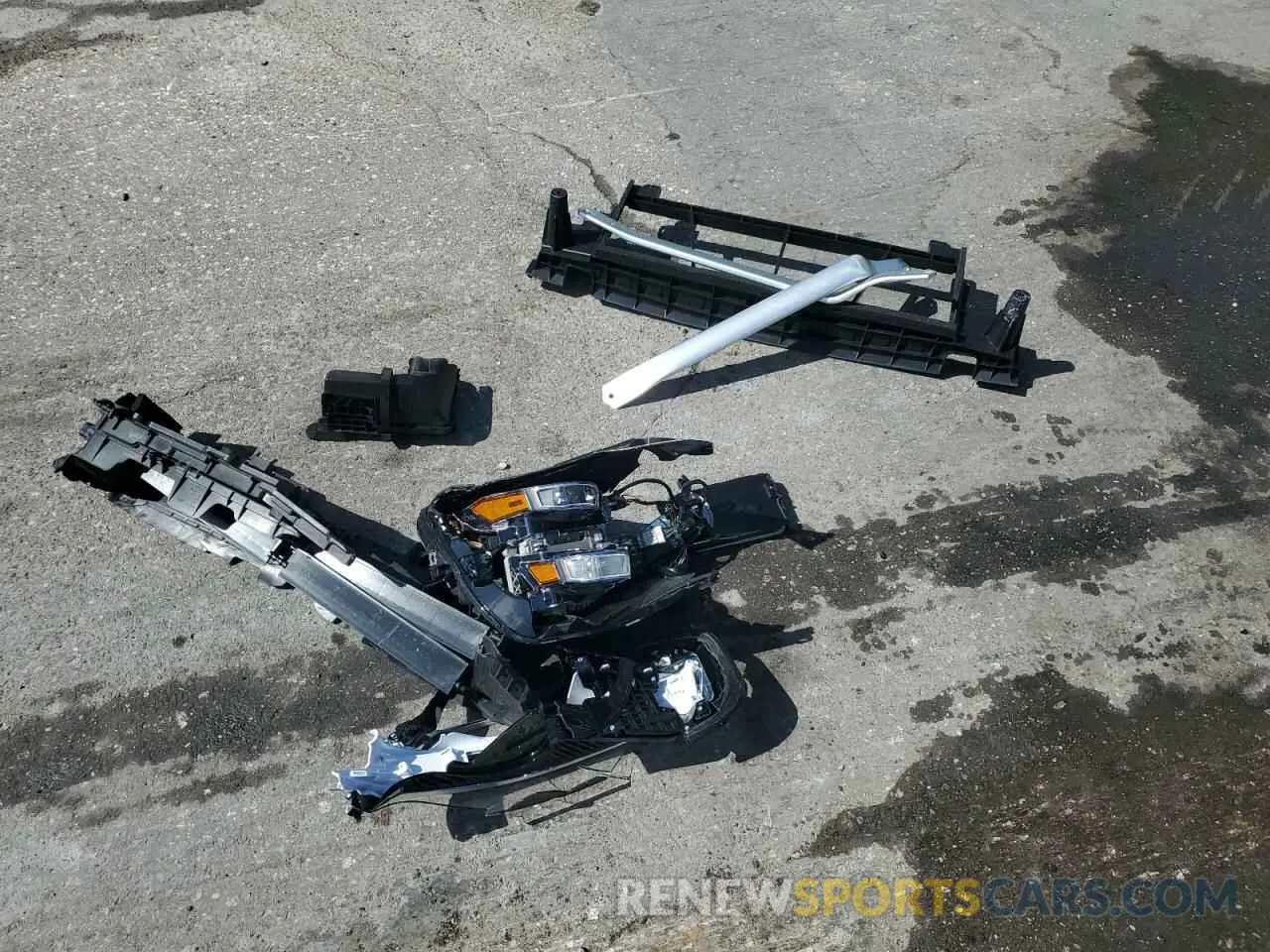 12 Photograph of a damaged car KMTG34SC6SU154908 GENESIS G70 BASE 2025
