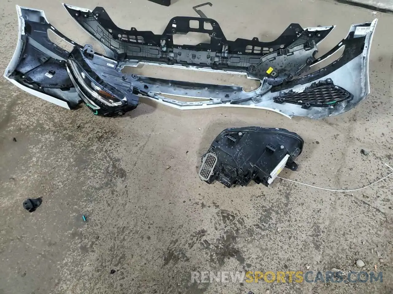 12 Photograph of a damaged car KMTG34SC7SU153816 GENESIS G70 BASE 2025