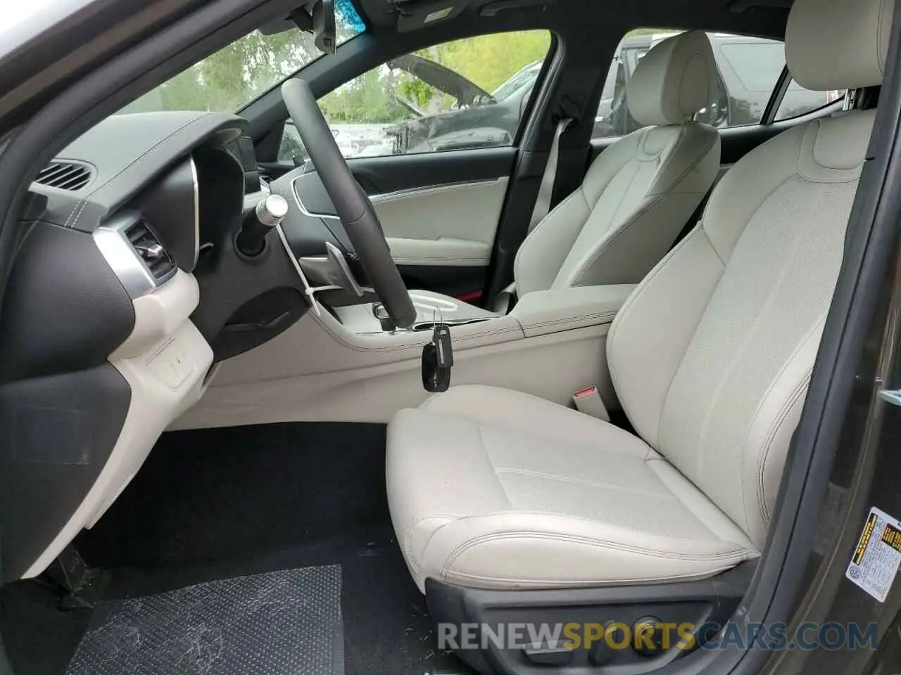 7 Photograph of a damaged car KMTG34SC9SU153624 GENESIS G70 BASE 2025