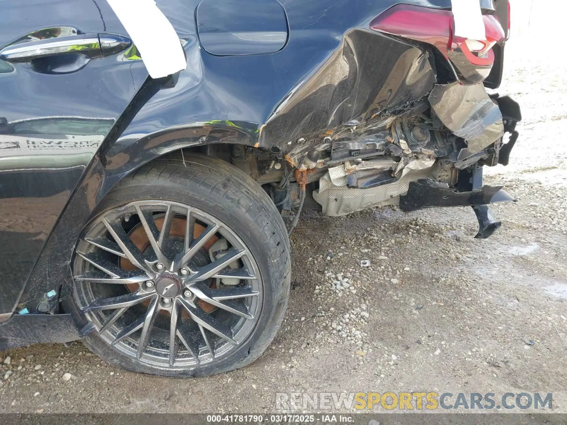 18 Photograph of a damaged car KMHGN4JBXKU296515 GENESIS G80 2019