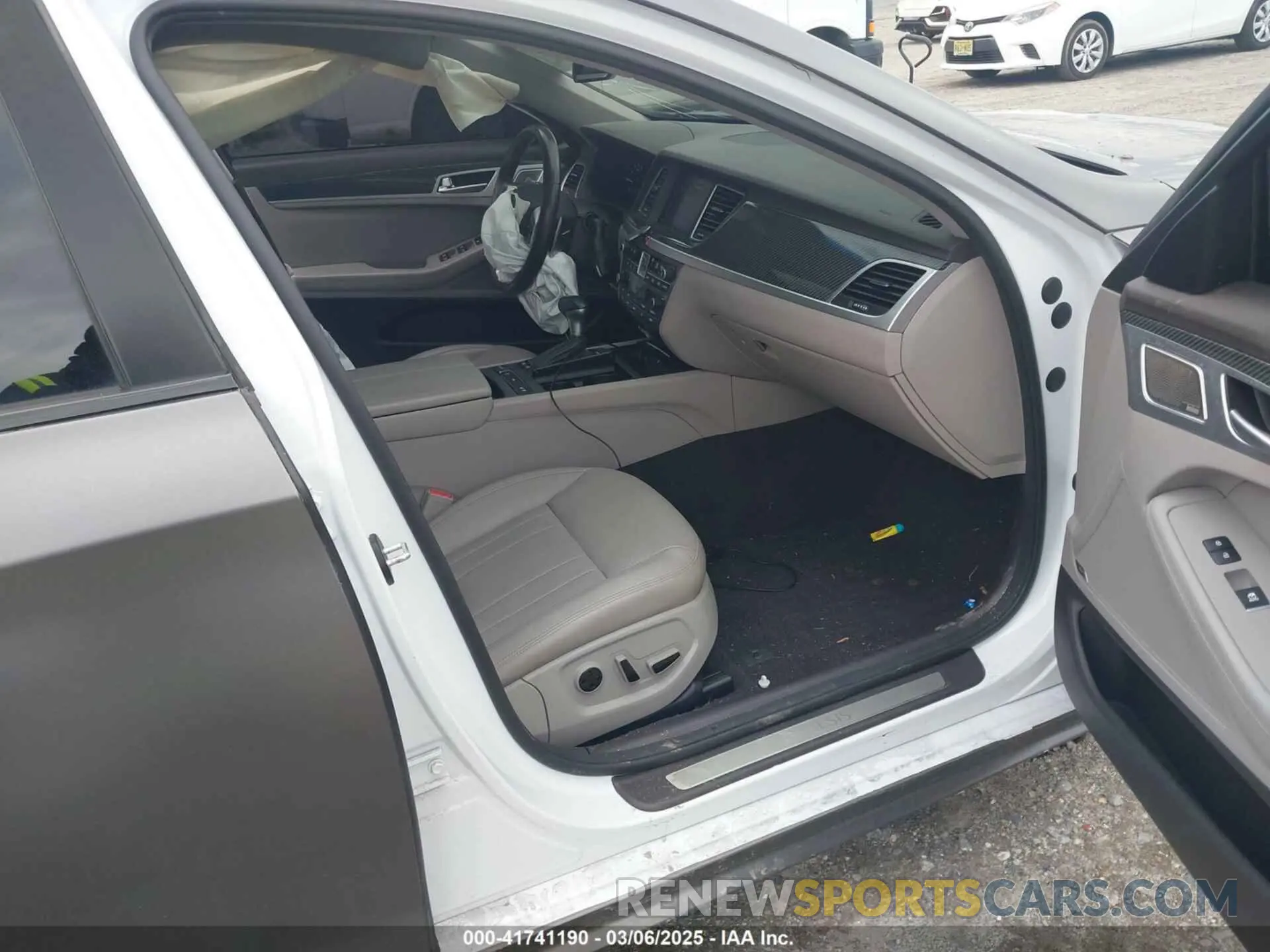 5 Photograph of a damaged car KMHGN4JE0KU292418 GENESIS G80 2019