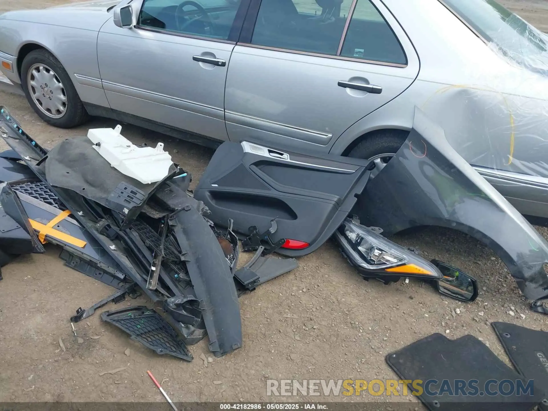 12 Photograph of a damaged car KMHGN4JE1KU287647 GENESIS G80 2019