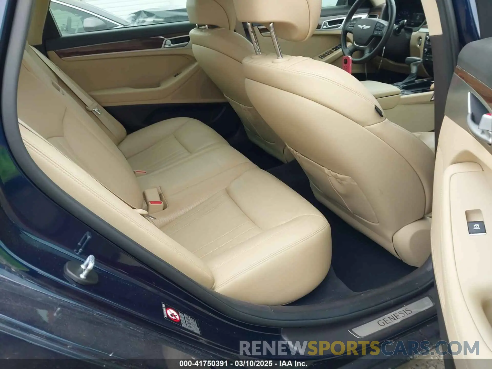 8 Photograph of a damaged car KMHGN4JE2KU299404 GENESIS G80 2019
