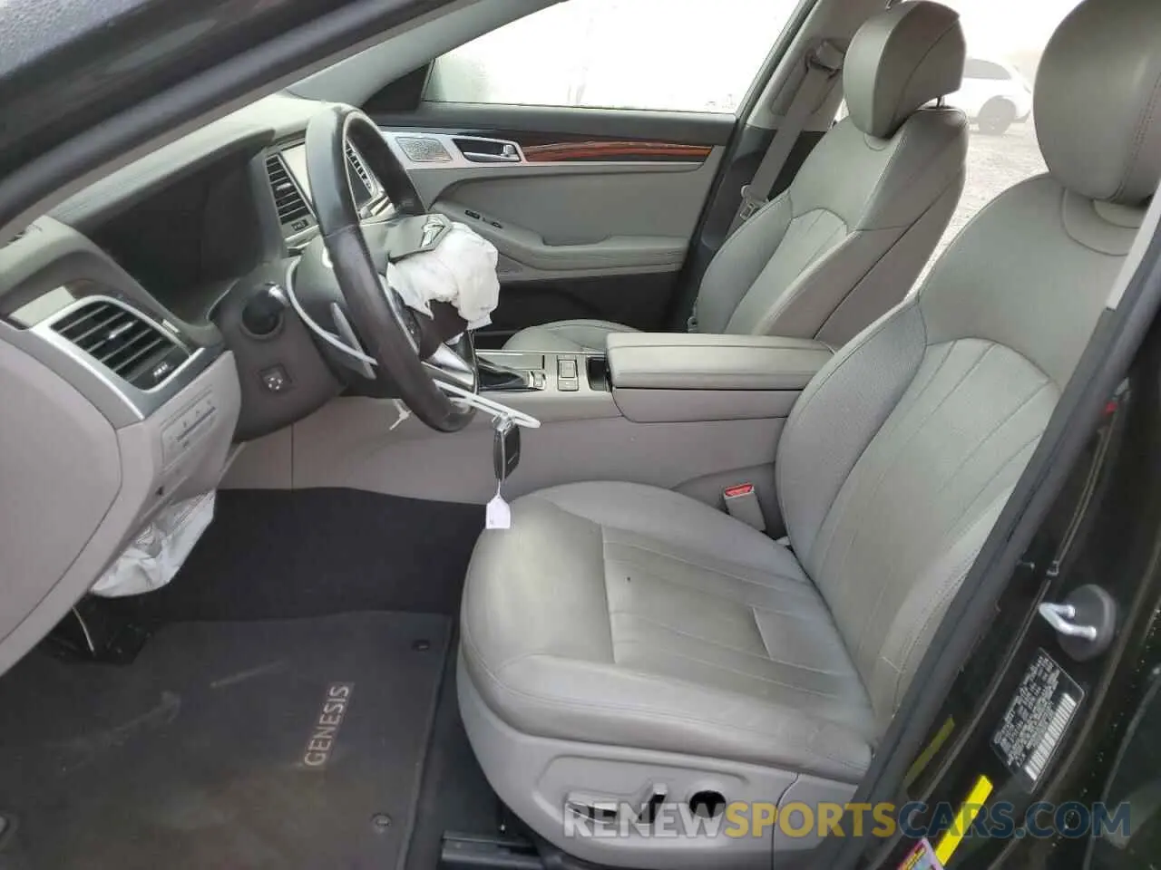 7 Photograph of a damaged car KMHGN4JE4KU291871 GENESIS G80 2019