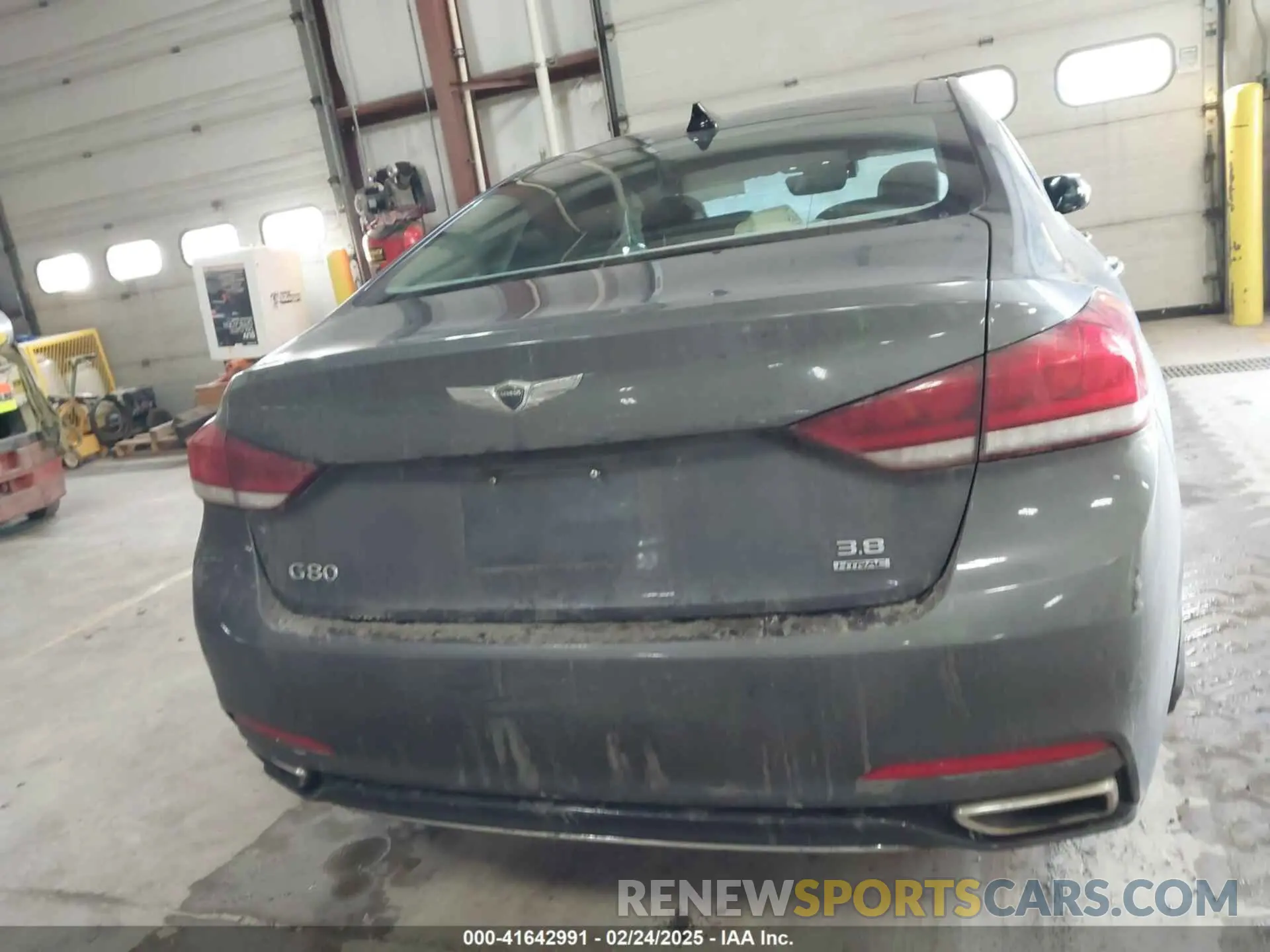 16 Photograph of a damaged car KMHGN4JE4KU299355 GENESIS G80 2019