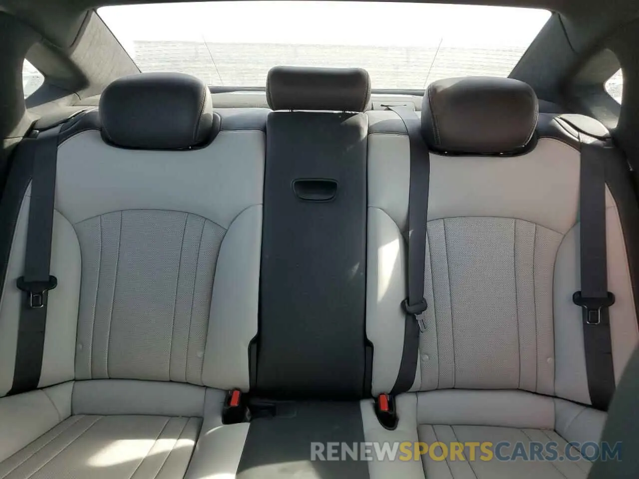10 Photograph of a damaged car KMTFN4JB0KU327028 GENESIS G80 2019